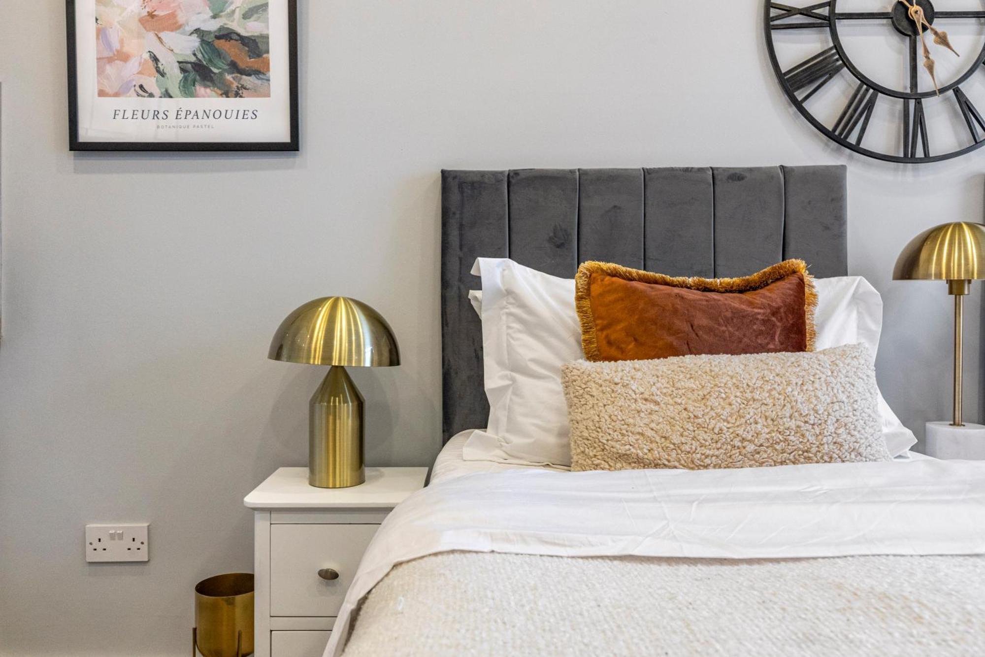 Appartamento Trendy Twin Studio Modern Comfort For 2! Londra